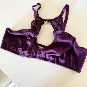 Savage x Fentu peakaboo bralette purple 1x